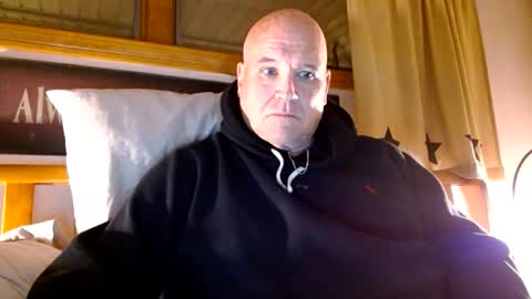 Mtn. Man online show from November 26, 3:18 am