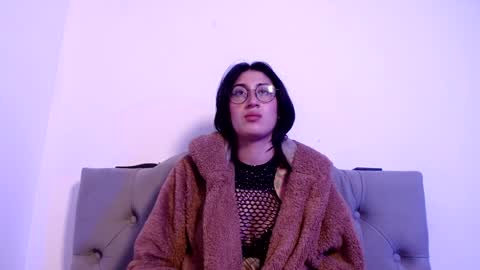 IG   OF red moonn online show from December 28, 2:21 pm