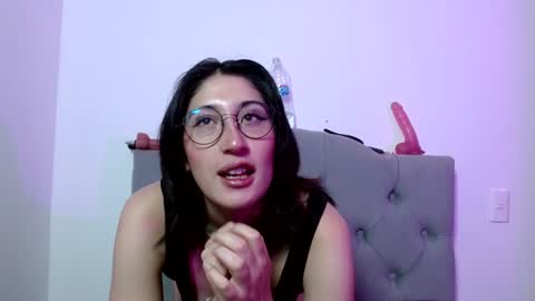 IG   OF red moonn online show from January 14, 12:35 pm