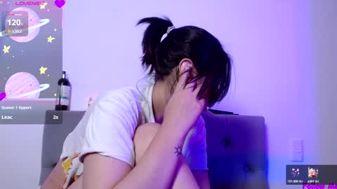 IG   OF red moonn online show from January 19, 2:38 pm