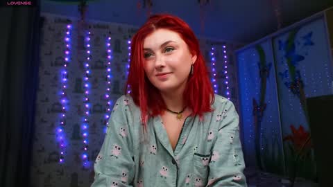 Snapshot of red_rose12 chatting on December 25, 11:22 am Jane online show from December 25, 11:22 am