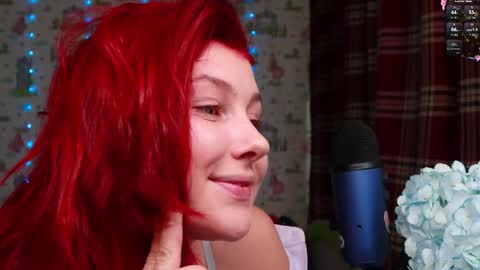 Snapshot of red_rose12 chatting on October 20, 10:38 am Jane online show from October 20, 10:38 am