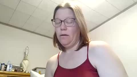 Redbre online show from December 16, 2:22 pm