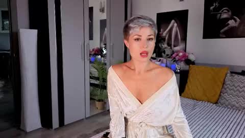 Alex online show from October 1, 11:05 am