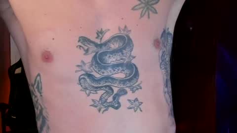 Red online show from December 19, 9:38 pm