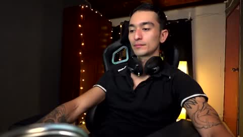 Red online show from December 31, 9:17 pm