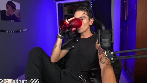 Red online show from January 29, 7:00 pm