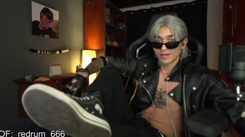 Red online show from February 4, 6:49 pm