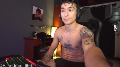 Red online show from February 17, 9:08 pm