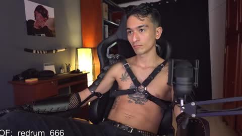 Red online show from February 25, 5:04 pm