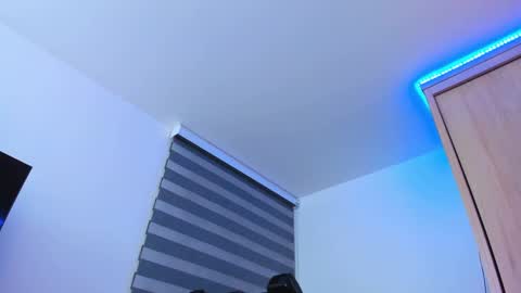 redski77 online show from January 4, 9:32 am