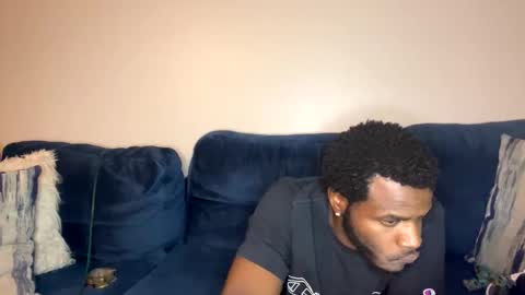 reekanddes online show from November 23, 5:29 am