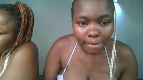 Snapshot of reenie_barbie chatting on February 15, 7:17 pm barbie online show from February 15, 7:17 pm