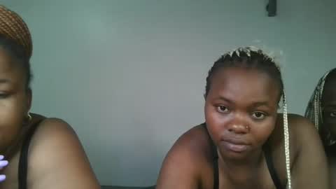 Snapshot of reenie_barbie chatting on February 16, 5:04 am barbie online show from February 16, 5:04 am