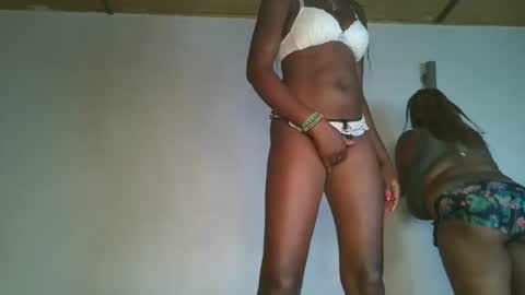 Snapshot of reenie_barbie chatting on February 18, 7:09 pm barbie online show from February 18, 7:09 pm