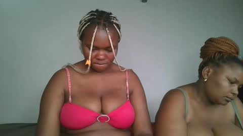 Snapshot of reenie_barbie chatting on February 21, 2:39 am barbie online show from February 21, 2:39 am