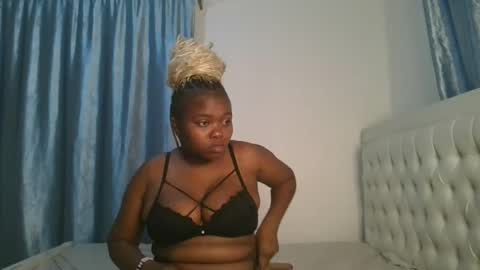 Snapshot of reenie_barbie chatting on February 27, 9:25 pm barbie online show from February 27, 9:25 pm