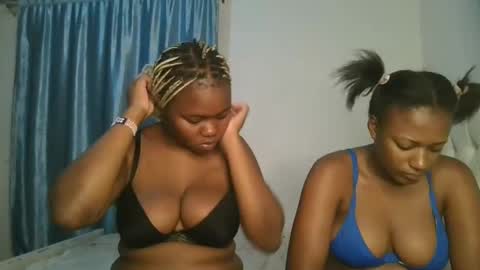 Snapshot of reenie_barbie chatting on March 3, 3:41 am barbie online show from March 3, 3:41 am