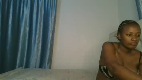 Snapshot of reenie_barbie chatting on March 9, 7:15 pm barbie online show from March 9, 7:15 pm