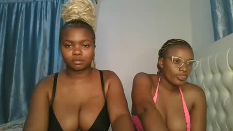 Snapshot of reenie_barbie chatting on March 10, 6:56 pm barbie online show from March 10, 6:56 pm