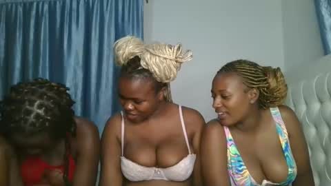 Snapshot of reenie_barbie chatting on March 12, 6:00 pm barbie online show from March 12, 6:00 pm