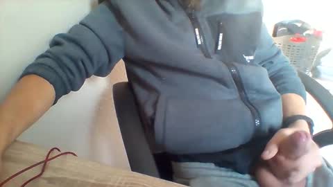 Snapshot of refar12 chatting on September 27, 2:44 pm refar12 online show from September 27, 2:44 pm