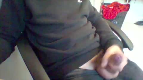 Snapshot of refar12 chatting on October 8, 4:37 pm refar12 online show from October 8, 4:37 pm