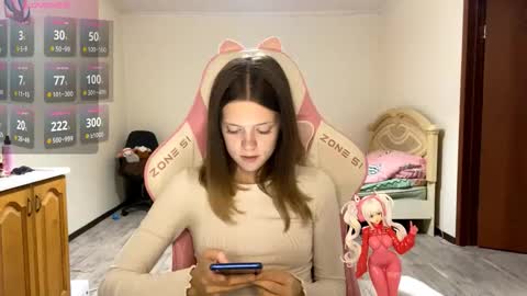 Snapshot of regeniastetson chatting on September 12, 6:41 pm Lucy online show from September 12, 6:41 pm