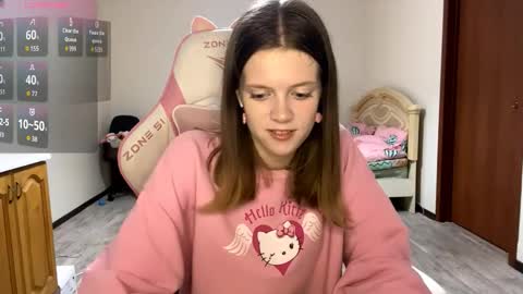 Snapshot of regeniastetson chatting on September 16, 3:57 pm Lucy online show from September 16, 3:57 pm