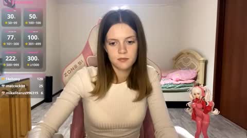 Snapshot of regeniastetson chatting on September 17, 3:46 pm Lucy online show from September 17, 3:46 pm