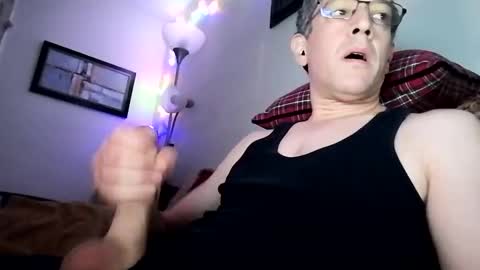 regularguy20 online show from October 28, 9:46 am