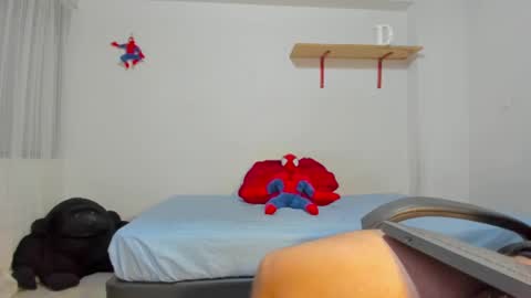 Rmy Steen online show from September 12, 12:11 am