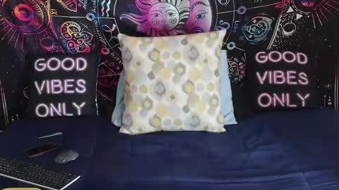 RenaeCumsAlot online show from December 10, 9:43 pm