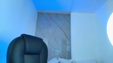 Snapshot of renata_reyes11 chatting on March 6, 10:52 am Renata online show from March 6, 10:52 am