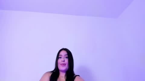 Snapshot of renata_reyes11 chatting on September 15, 9:48 pm Renata online show from September 15, 9:48 pm