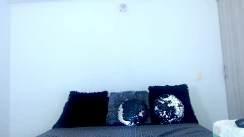 renatabrownn28 online show from September 14, 1:49 am