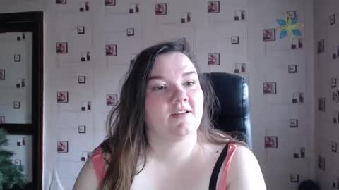 renataoia online show from January 22, 12:17 pm