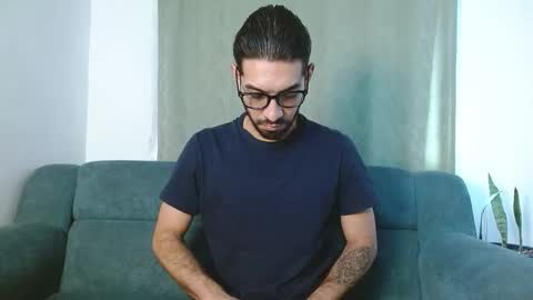 REY PABLO Independent online show from October 14, 9:15 pm