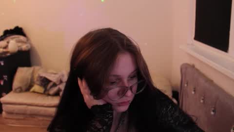 Snapshot of reyreyclub chatting on December 14, 4:01 pm reyreyclub online show from December 14, 4:01 pm