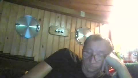 Snapshot of rezznova chatting on September 16, 6:09 pm Joe online show from September 16, 6:09 pm