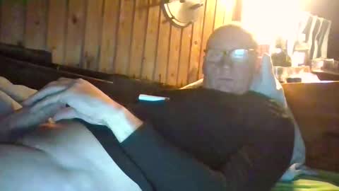 Snapshot of rezznova chatting on October 5, 2:32 am Joe online show from October 5, 2:32 am