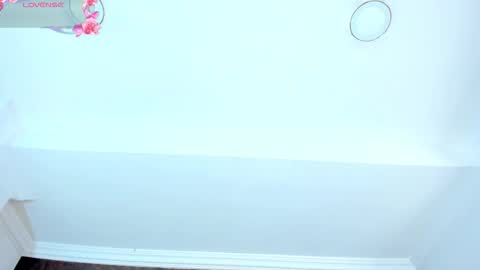 Riana online show from September 8, 4:39 pm