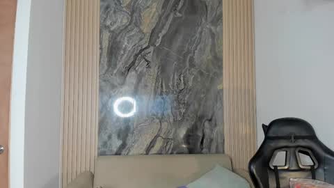 Riana online show from October 5, 4:49 pm