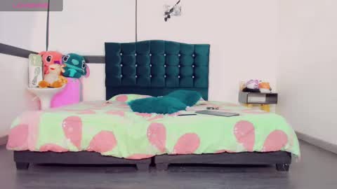 Rianna Garcia online show from February 22, 10:42 pm