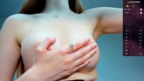 Ria Woods online show from December 27, 9:43 pm