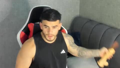 Snapshot of ricardogonzalez666 chatting on December 27, 11:53 pm ricardogonzalez666 online show from December 27, 11:53 pm