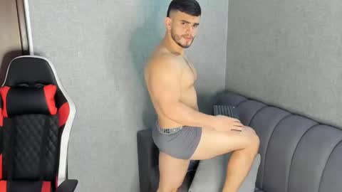 Snapshot of ricardogonzalez666 chatting on January 13, 11:38 pm ricardogonzalez666 online show from January 13, 11:38 pm