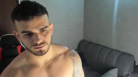 Snapshot of ricardogonzalez666 chatting on January 26, 2:24 am ricardogonzalez666 online show from January 26, 2:24 am