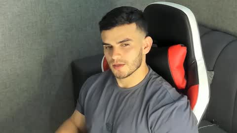 Snapshot of ricardogonzalez666 chatting on February 18, 3:53 am ricardogonzalez666 online show from February 18, 3:53 am