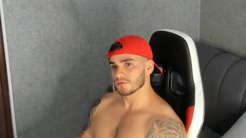 Snapshot of ricardogonzalez666 chatting on February 24, 7:30 pm ricardogonzalez666 online show from February 24, 7:30 pm